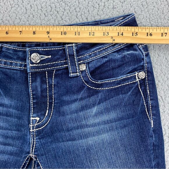 Miss Me Women's Cuffed Capri Thick Stitch Embellished Stretch Jeans | Size: 29 - Picture 9 of 15